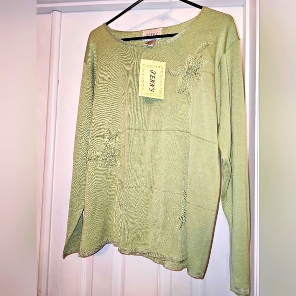 NEW KNIT SWEATER TOP PLUS SIZE: XLARGE - Picture 1 of 4